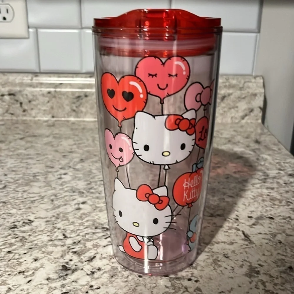 🆕 Hello Kitty Heart Balloons Tumbler with Lid